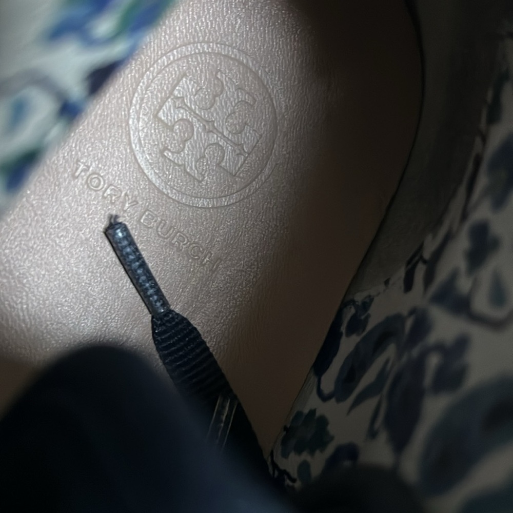 Tory Burch High Top navy Suede Sneakers size 9.5 - Picture 9 of 9
